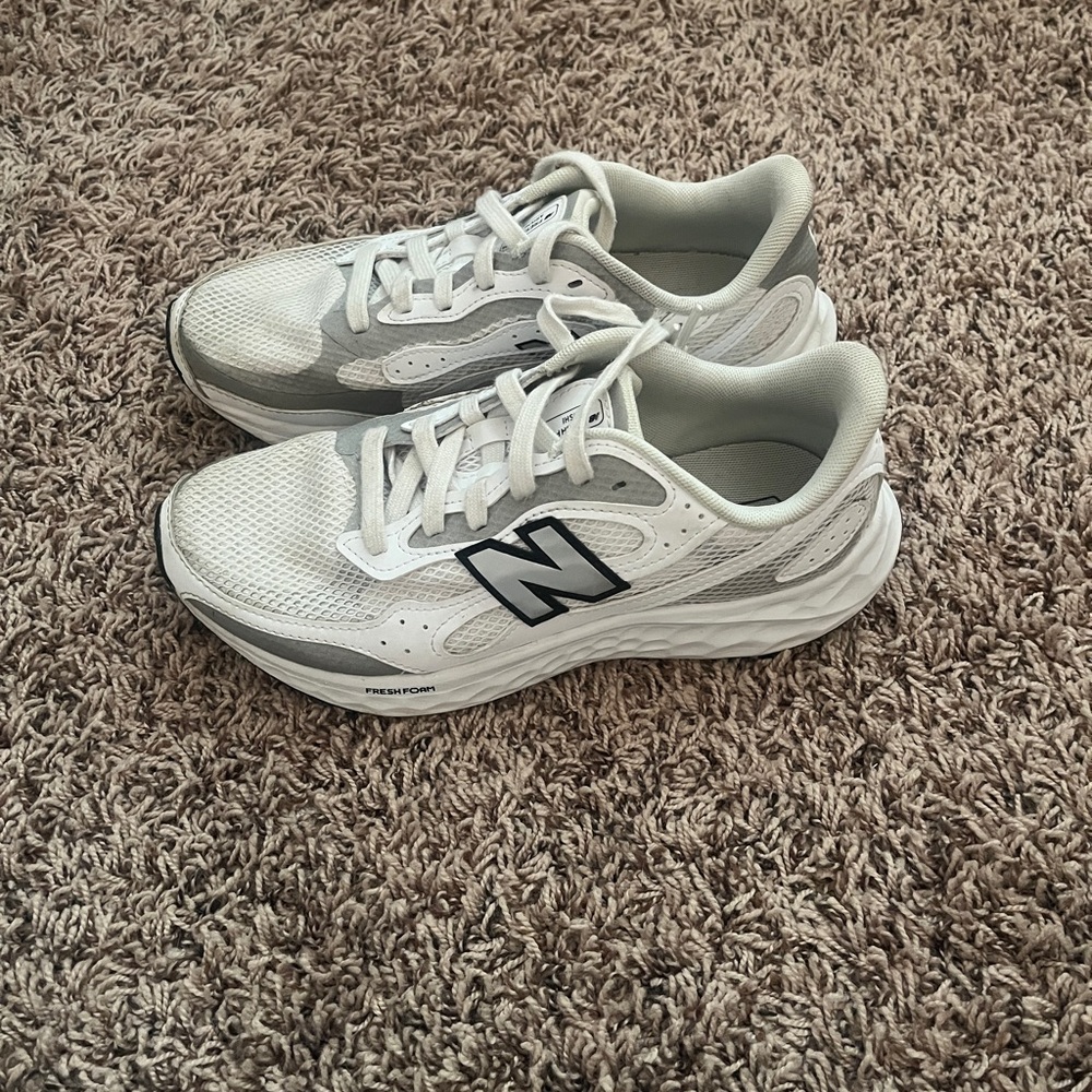 New Balance Fresh Foam Arishi White Sneakers 8.5